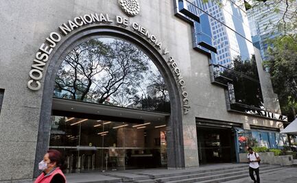 Conacyt reconoce a investigadores del SNI, pese a acusaciones por su trabajo y gestión
