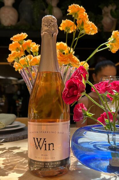 Win, vino rosado espumoso sin alcohol. Foto: Alan Nájera / El Universal