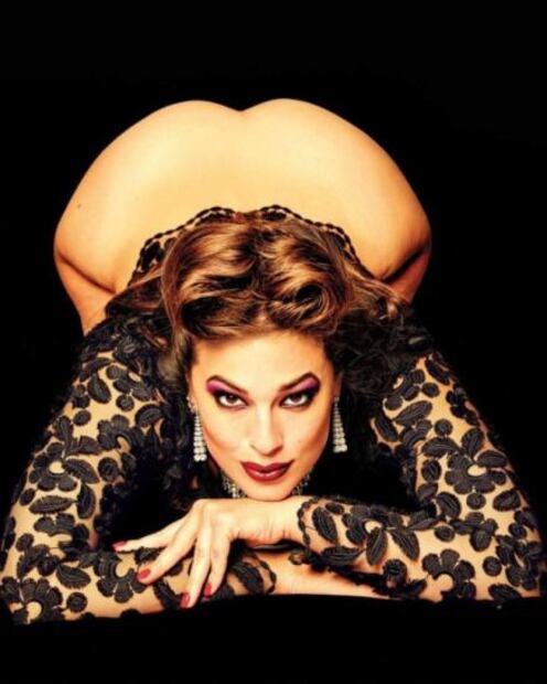 Ashley Graham muestra su trasero con celulitis 