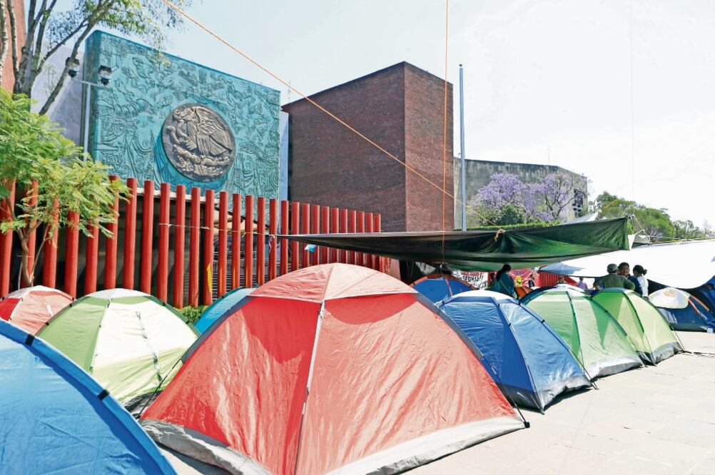 De ceder a las demandas y a la presión de la CNTE, se corre el riesgo de volver al sistema educativo que se tenía antes de 2013, prevén expertos. (ARCHIVO EL UNIVERSAL)