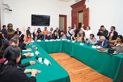 Se atora en comisiones ley para elegir a fiscal carnal