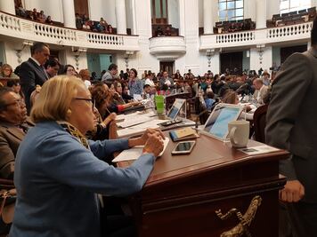 Abogado de padres del Rébsamen se perfila como próximo contralor en CDMX