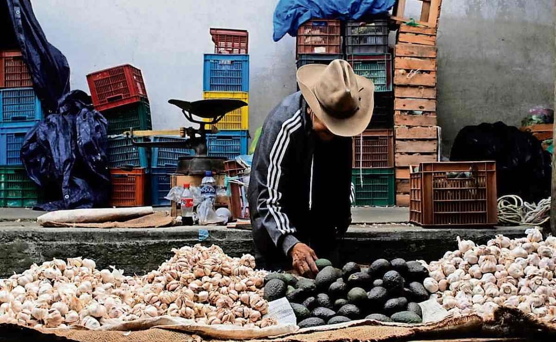 Locatarios insisten en que son extorsionados por un grupo criminal y no confían en las autoridades. Foto: Emilio Fernández / EL UNIVERSAL