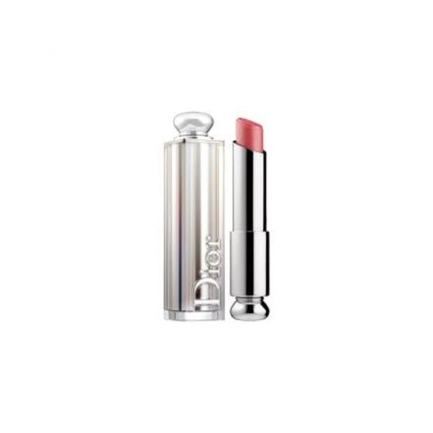 Maquillaje que no puede faltar en tu cosmetiquera el próximo puente