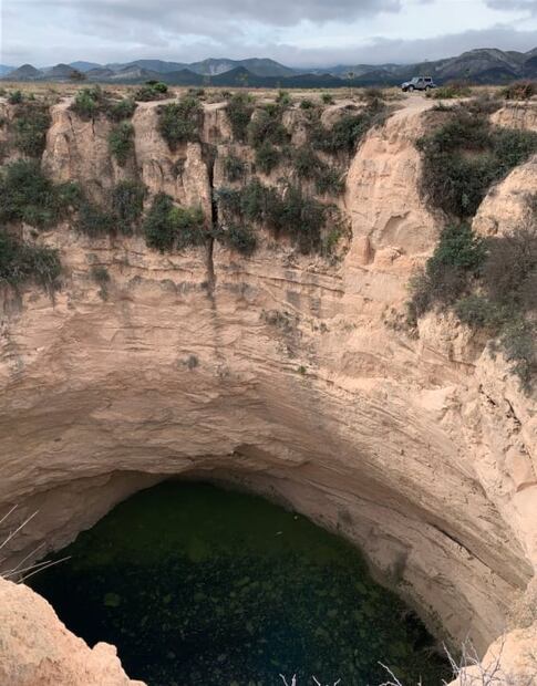 ¿Un cenote en Nuevo León? Conoce Pozo del Gavilán