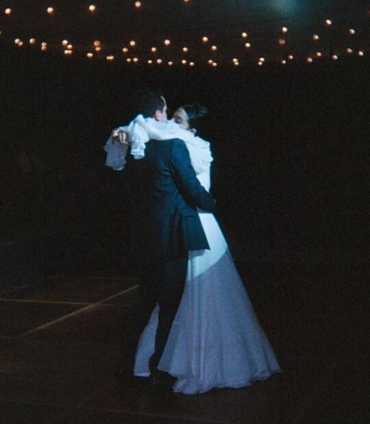 Mon Laferte se casa y comparte fotos de su boda
