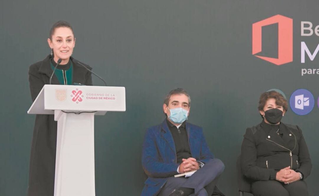 Claudia Sheinbaum presentó en una escuela las nuevas herramientas digitales para educación básica. Foto: Especial.