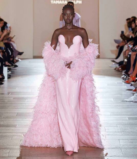 Diseño de Tamara Ralph que conquistó a Khloé Kardashian y Eiza González. Foto: Especial