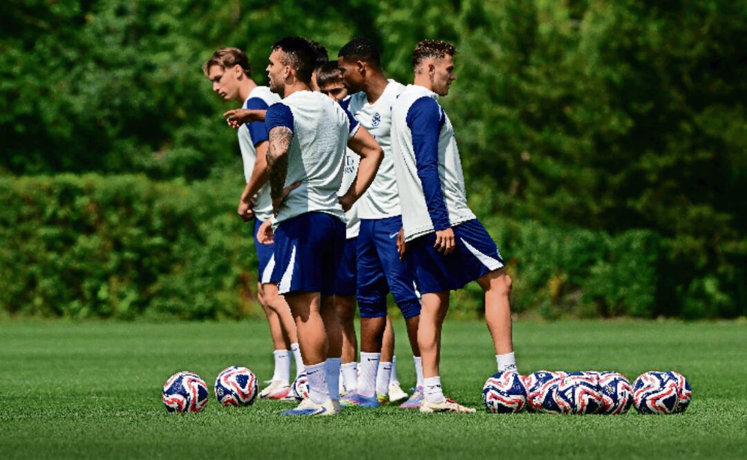 Al conjunto milanista le urge buen ataque. Foto: Pablo Porciuncula / AFP