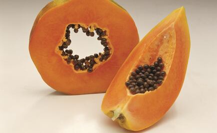 Científicos crean dos tipos de papaya para prevenir enfermedades