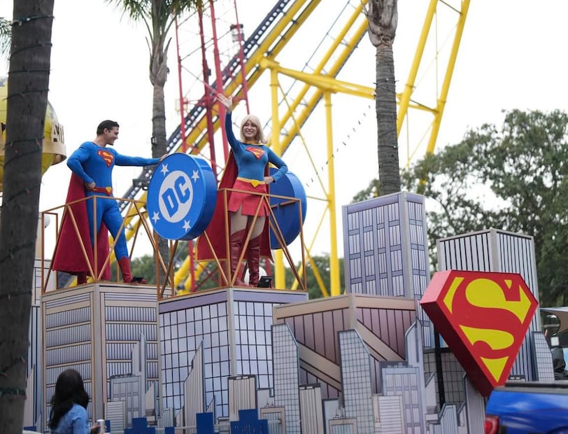 En Six Flags, los más pequeños del hogar pueden conocer a sus héroes favoritos. Foto: Instagram @sixflagsmexico