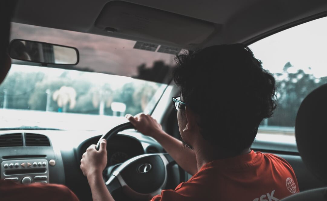 El proceso de verificación de autenticidad de la factura de un auto no es complicado. Imagen: Unsplash