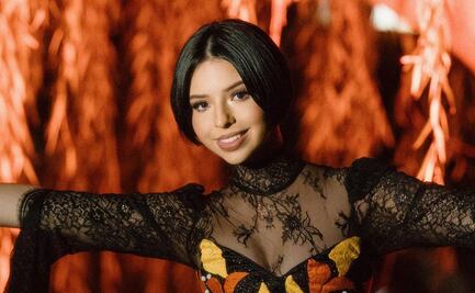 Ángela Aguilar confirma que los jeans se llevarán con dobladillo XL