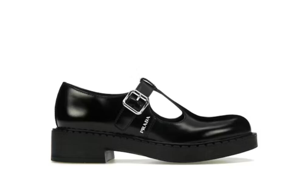 Los zapatos Prada de mijares que causaron polémica. Foto: stockx.com