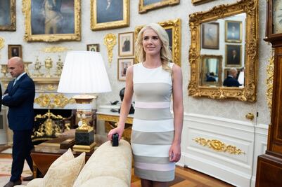 ¿Quién es Natalie Harp, la asistente personal de Trump que desata polémica?; "eres lo único que me importa"