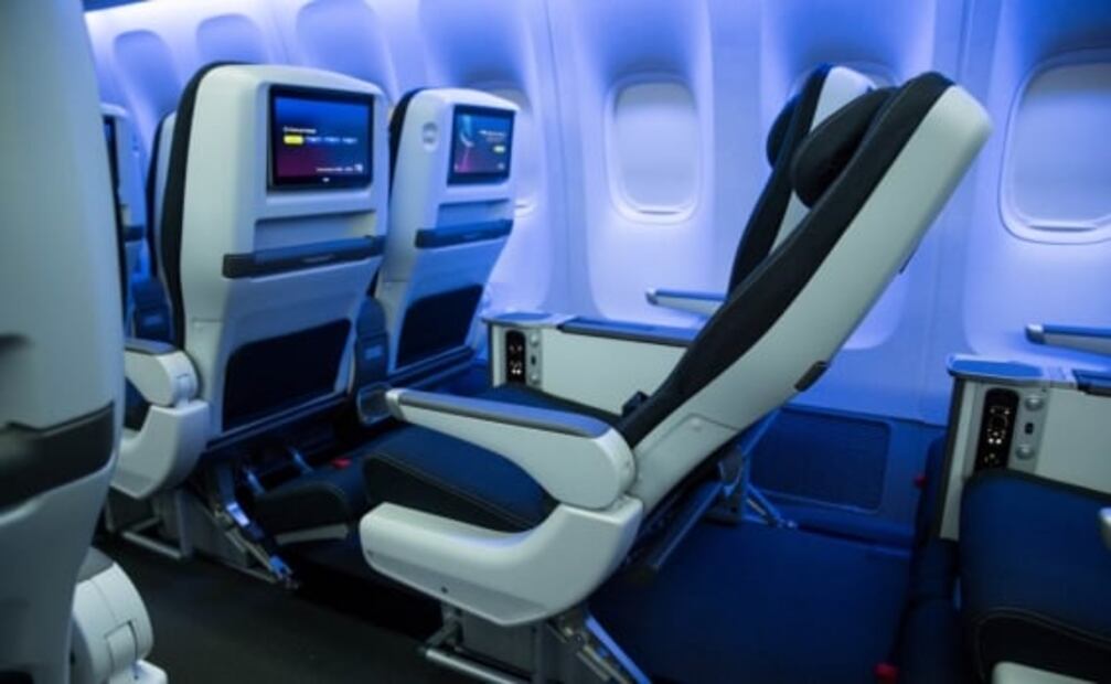 Qué es premium economy y cuál es su diferencia con la clase económica