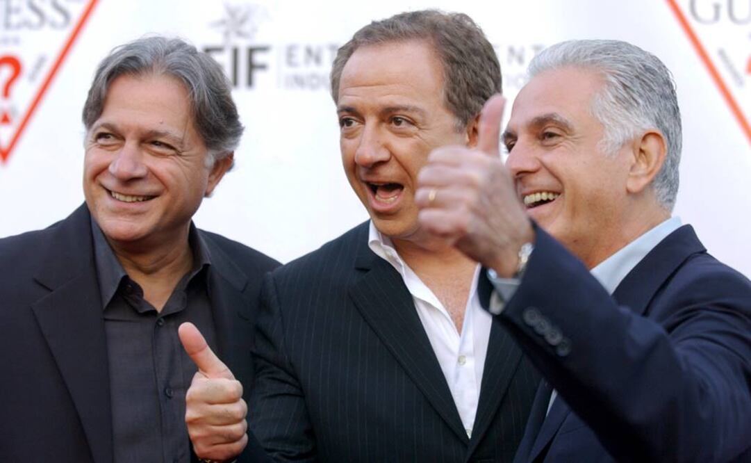 Paul Marciano (c) ha negado las acusaciones sexuales en su contra  FOTO: AP