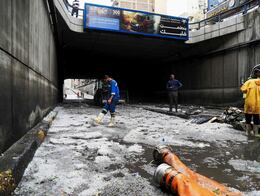Inusual tormenta de granizo azota la ciudad egipcia de Alejandría; no se registran víctimas