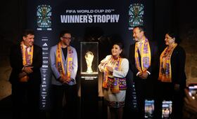 Inicia cuenta regresiva para el Mundial 2026; Clara Brugada presenta reloj oficial y anuncia iluminación de 40 edificios emblemático