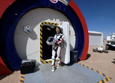 China abre una base simulada para buscar a su primer "marciano"