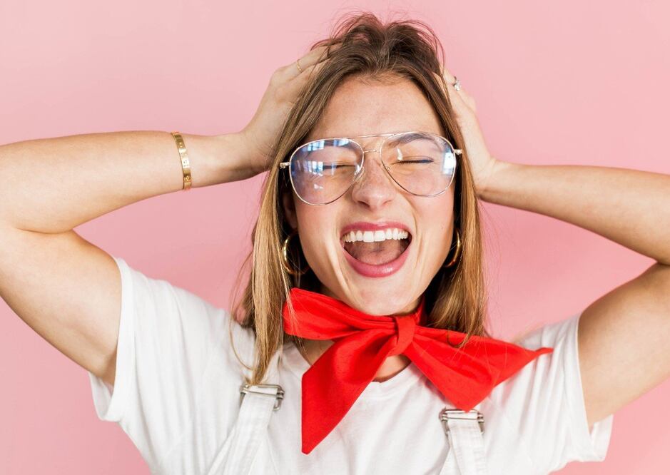 Sigue estos consejos para mantener tus lentes en buen estado / Foto: Unsplash