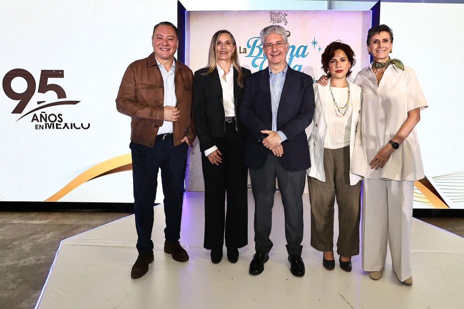 Este 2025, en su aniversario, la empresa decidió celebrar no solo conmemorando su historia, sino lanzando una iniciativa social y cultural que apunta a recuperar la mesa como un espacio central en la vida familiar.
Foto: Berenice Fregoso