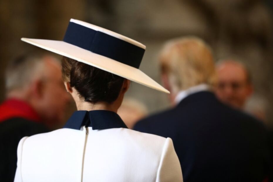 Este es el look de Melania Trump para su visita con la reina Isabel II