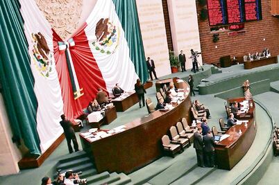 Aprueban diputados la ley de austeridad