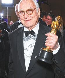 Ivory envía vibras a secuela