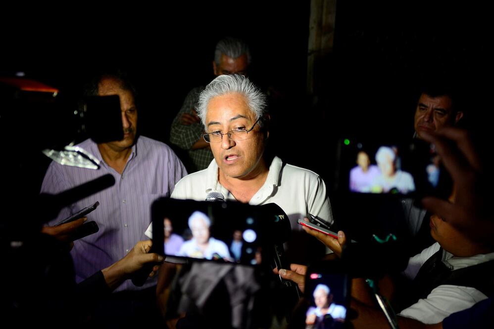 Alejandro Vera Jiménez, ex rector de la Universidad Autónoma del Estado de Morelos, tras ser liberado. FOTO: TONY RIVERA