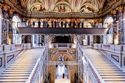 Disfrutan de Gustav Klimt en las alturas