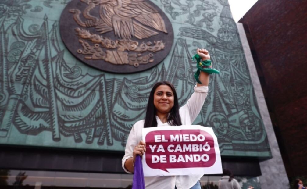 “El machismo nos afecta a todos”, dice el primer hombre en México en beneficiarse de la Ley Olimpia 