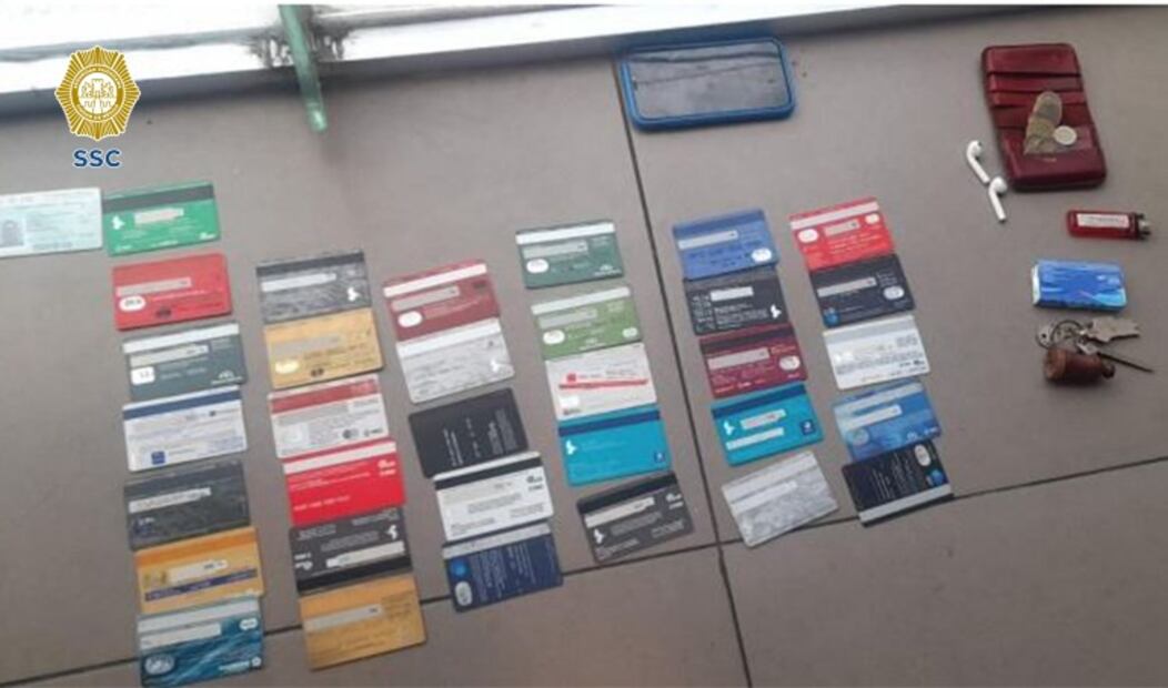 Caen venezolanos con tarjetas bancarias. FOTO: Especial/ EL UNIVERSAL/