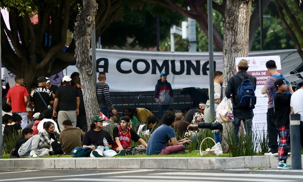 Algunos locatarios también expresaron su molestia por la disminución de clientela debido al ambiente generado por la comuna. Foto: Valente Rosas/EL UNIVERSAL