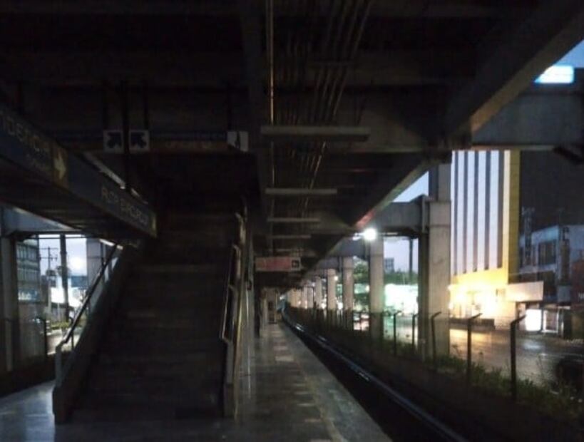 Las escenas del incendio en el puesto central de control del Metro, en calle Delicias