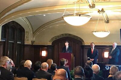 Universidad de EU reconoce a Arriola