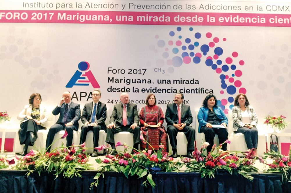 Expertos participaron en el foro Marihuana: Una Mirada Desde la Evidencia Científica, que organizó el Instituto de Atención para las Adicciones (IAPA) . (ESPECIAL)