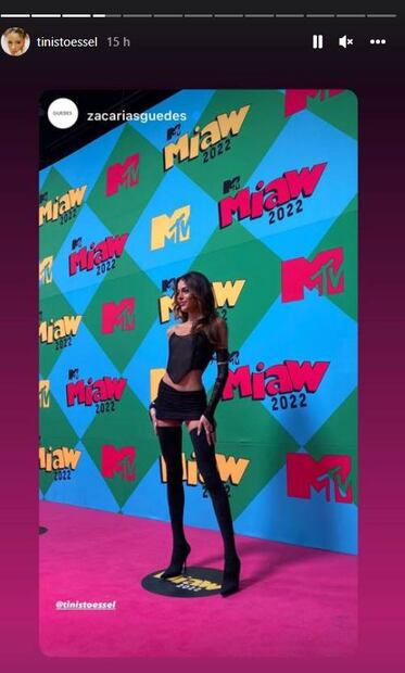 Sexy y de blanco, así lució Danna Paola en los MTV Miaw