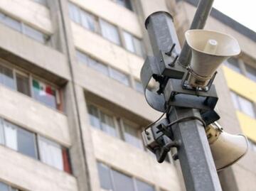 Simulacro Nacional 2021. ¿Qué hacer si te "agarra" en el metro, cablebús o centros de vacunación? Aquí te decimos