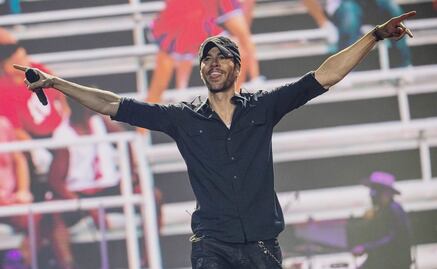 Enrique Iglesias cumple 50 años; el cantante de la gorra y el lunar que no ha cambiado con el tiempo