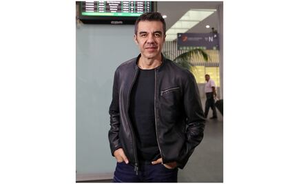 Rayo golpeó avión en el que viajaba Adrián Uribe