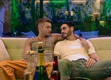 El dilema por el que atravesó Alejandro Speitzer en "Straight"