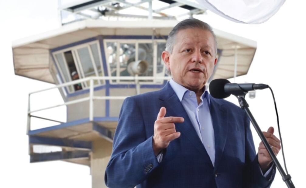 Rosario Robles asiste a reunión en visita de Arturo Zaldívar al penal de Santa Martha Acatitla