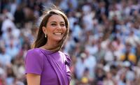 Kate Middleton reaparece con look rubio y desata rumores de peluca tras el cáncer. Foto: AP