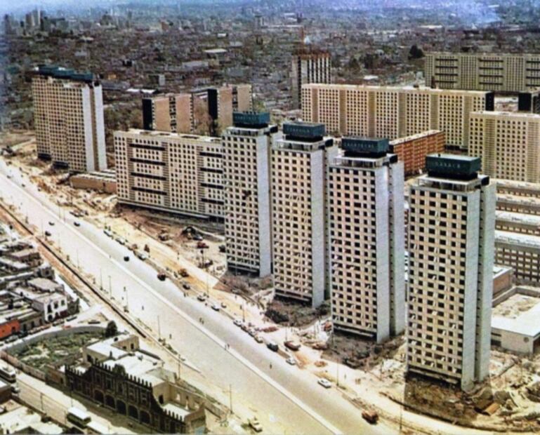 El lado olvidado y devastado de Reforma