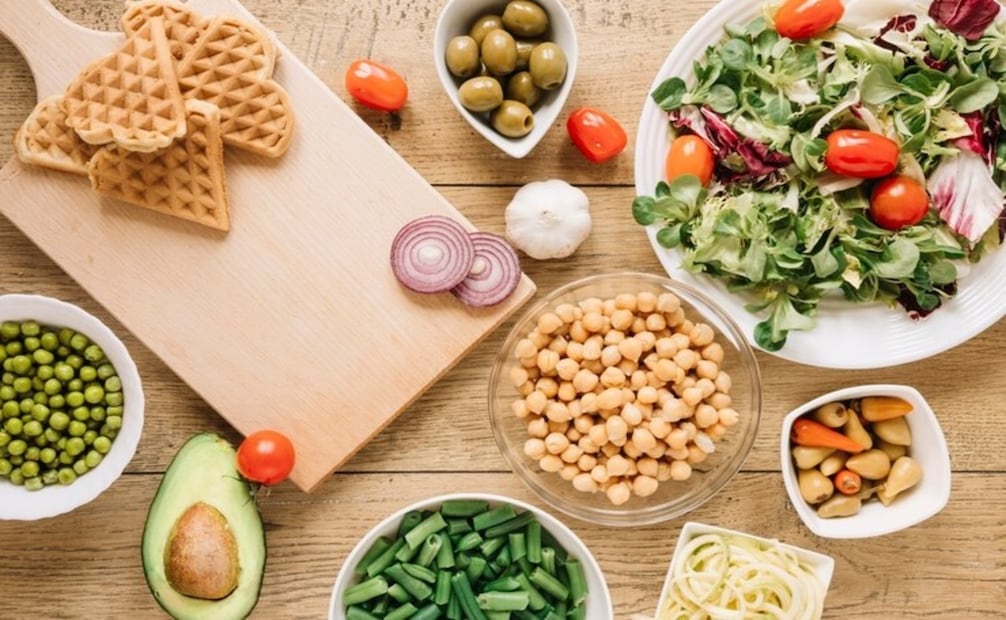 Estos alimentos pueden aportar una sensación de saciedad al cuerpo. Foto: Freepik