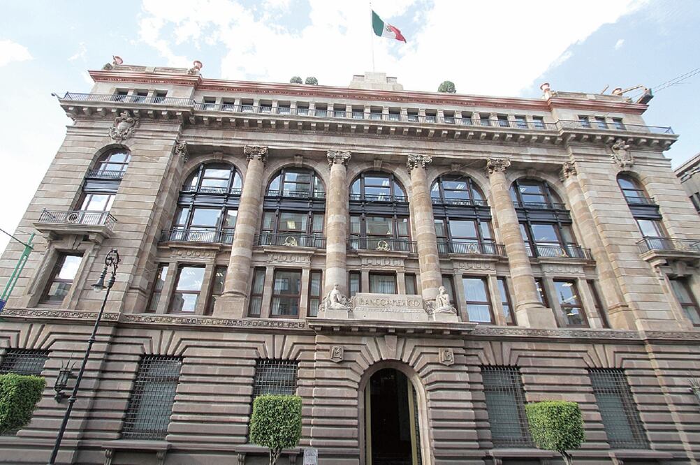 El documento que entregó Banxico será analizado por la Tercera Comisión de Hacienda, para determinar si comparece el gobernador del banco central (ARCHIVO EL UNIVERSAL)