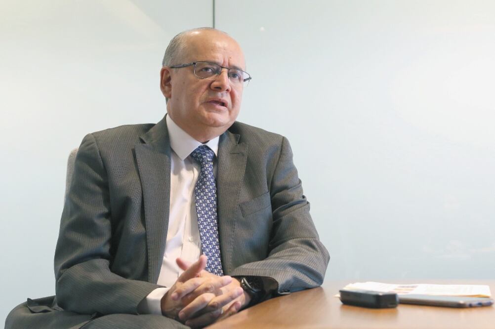 Arturo Olivares afirma que cualquier propuesta para mejorar las condiciones del IMSS-Bienestar es bienvenida. Foto/ARCHIVO EL UNIVERSAL