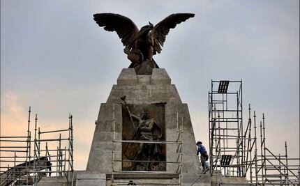 FOTOS: Así van los trabajos de rehabilitación del Monumento a La Raza