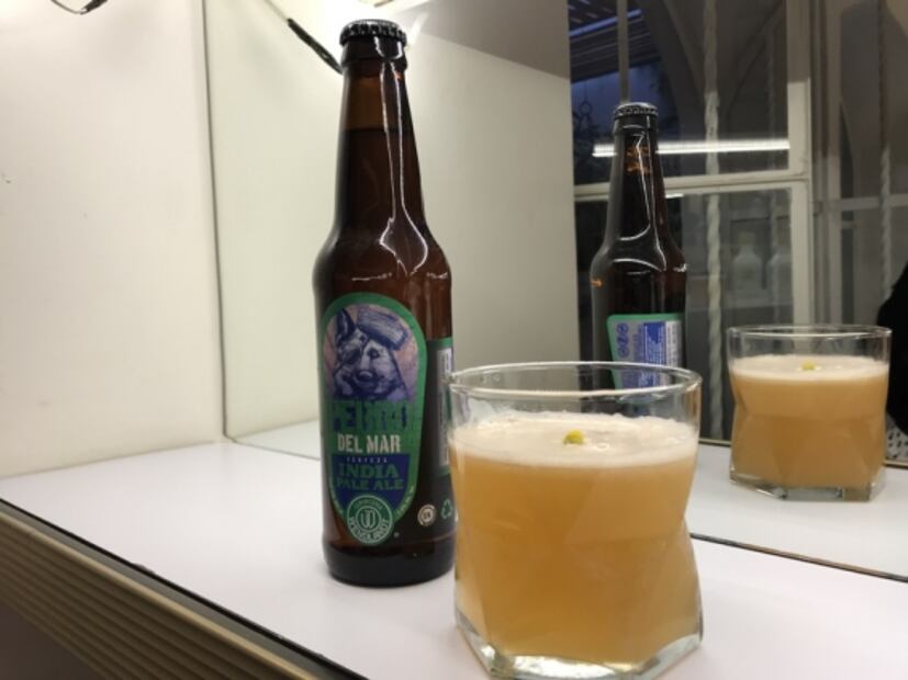 Prepara cocteles con cerveza